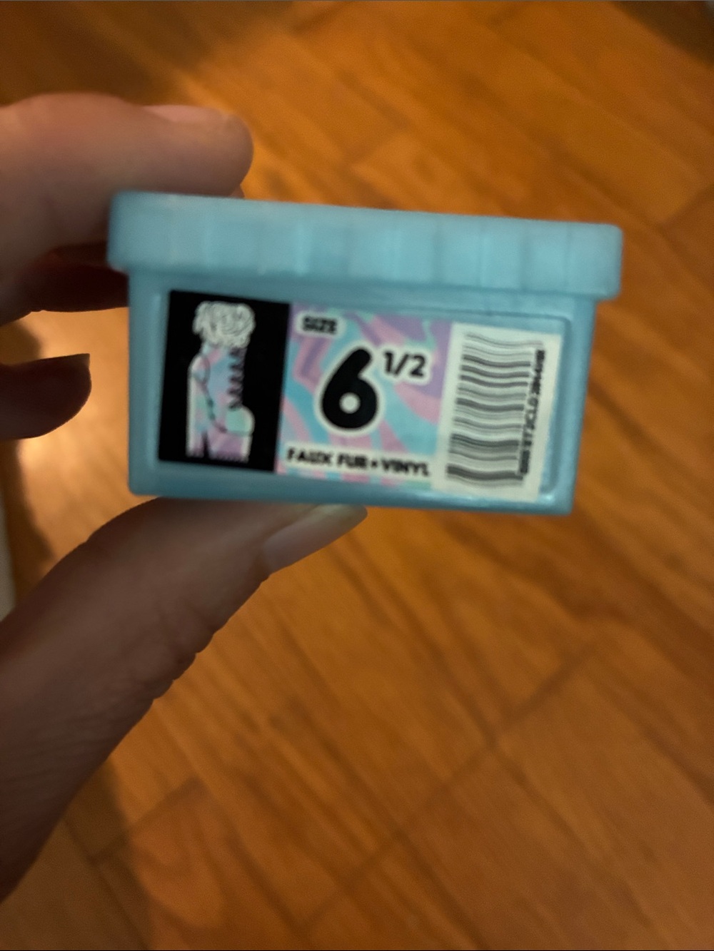 L.O.L. Surprise! Light Blue Shoe Box with Size 6 1/2 Label